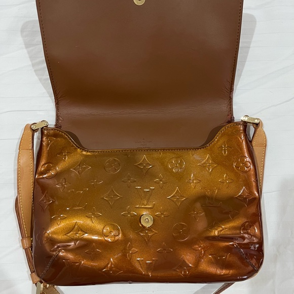 Authentic Vintage Louis Vuitton Thompson St Vernis Leather bronze shoulder bag - Picture 3 of 16